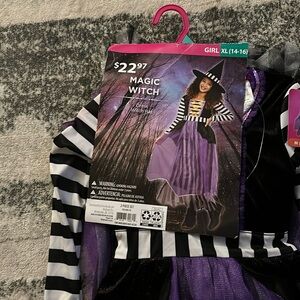 Magic witch new costume Walmart girl xl (14-16)